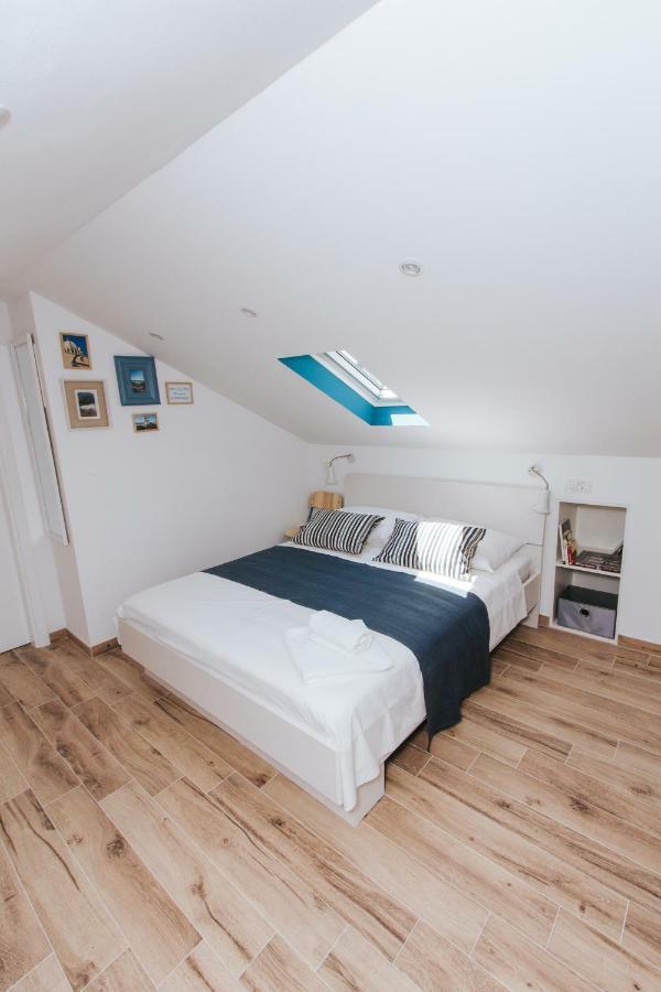 Fyaka Loft Apartments Vodice Buitenkant foto